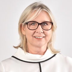 staff-carla-2
